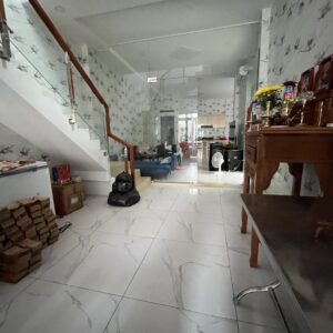 – Bán nhà mặt tiền đường Lê Thiệt, 4.9mx19m, Lầu, giá 13 tỷ, Phường Phú Thạnh, Quận Tân Phú