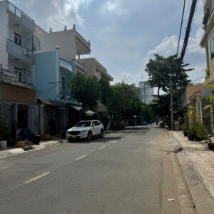 – Bán nhà mặt tiền Ỷ Lan 4mx20m, 2 Lầu, giá 12 tỷ, Phường Hiệp Tân, Quận Tân Phú