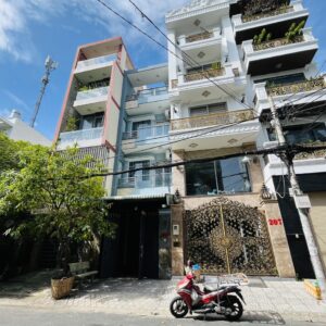 – Bán nhà Mặt Tiền đường Huỳnh Văn Một, Phường Hiệp Tân, Quận Tân Phú. 4mx18m, 4 lầu, giá 13.2 tỷ,