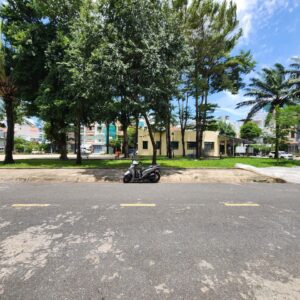 BÁN BIỆT THỰ khu Tên Lửa đường số 15 cách Aeon Mall 100m DT:8,3x20m. 💰Giá 22ty thương lượng