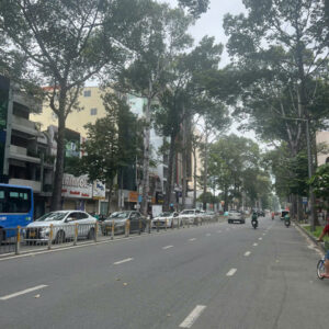 Bán nhà mặt tiền 3 Lầu Trần Hưng Đạo Q1 .Công nhận 63 m2 giá 27 tỷ