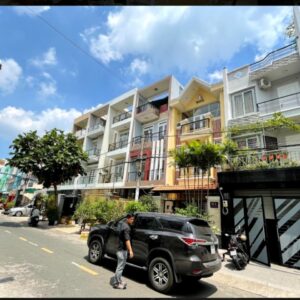 bán nhà mặt tiền KDC Bình Phú P11 Quận 6(4m x 18,5m)4 tầng giá chỉ 8,9 tỷ thương lượng