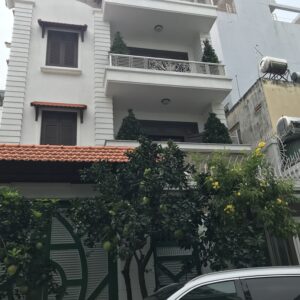 Hai mặt tiền ngay đường Trường Sơn phường 15 quận 10 (DT 7x20m) 1 hầm 6 tầng