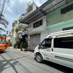 Bán 19 tỷ nhà cấp 4 tiện xây chdv Dt 8mx25m đường Trịnh đình trọng quận tân phú [ Call 0902901317 ]