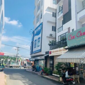 1/ Tân Kỳ Tân Quý , dt 4×14.5m 1 trệt 3 lầu Sân thượng , giá 9.x tỷ thương lượng 0939675333 em Phát