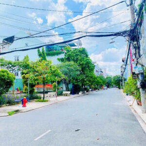 [HOT] Đối diện công viên khu VIP [4m x 14m] đúc 3.5 tấm chỉ 9.75 tỷ, Lh: 0987788778 – Hoàng Anh