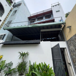 {BIỆT THỰ CÓ HỒ BƠI } Hẻm 22/ nguyễn văn săng_p.Tân Sơn Nh, DT: 5x30m, 3 lầu có hồ bơi, 26 tỷ Tl